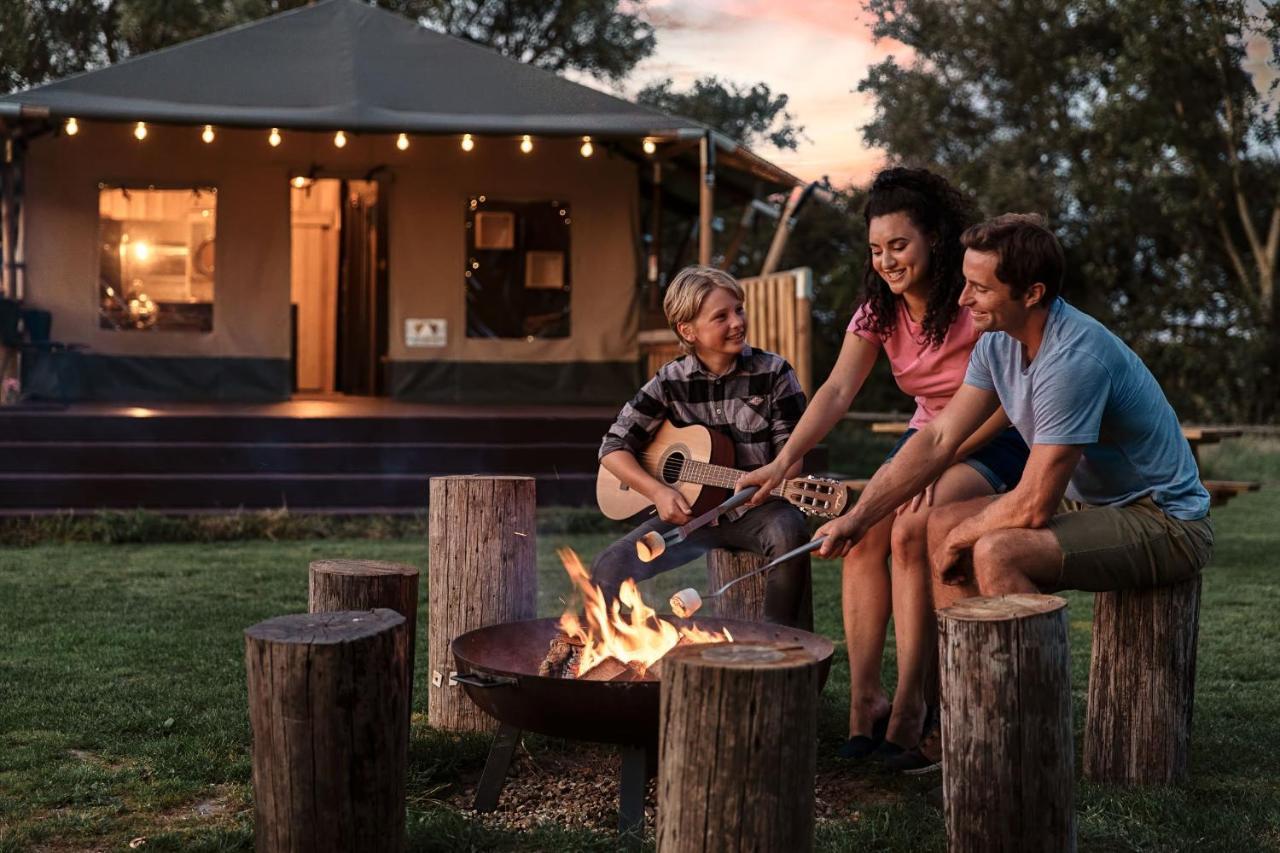 Hotel Horsley Hale Farm Glamping à Ely Extérieur photo