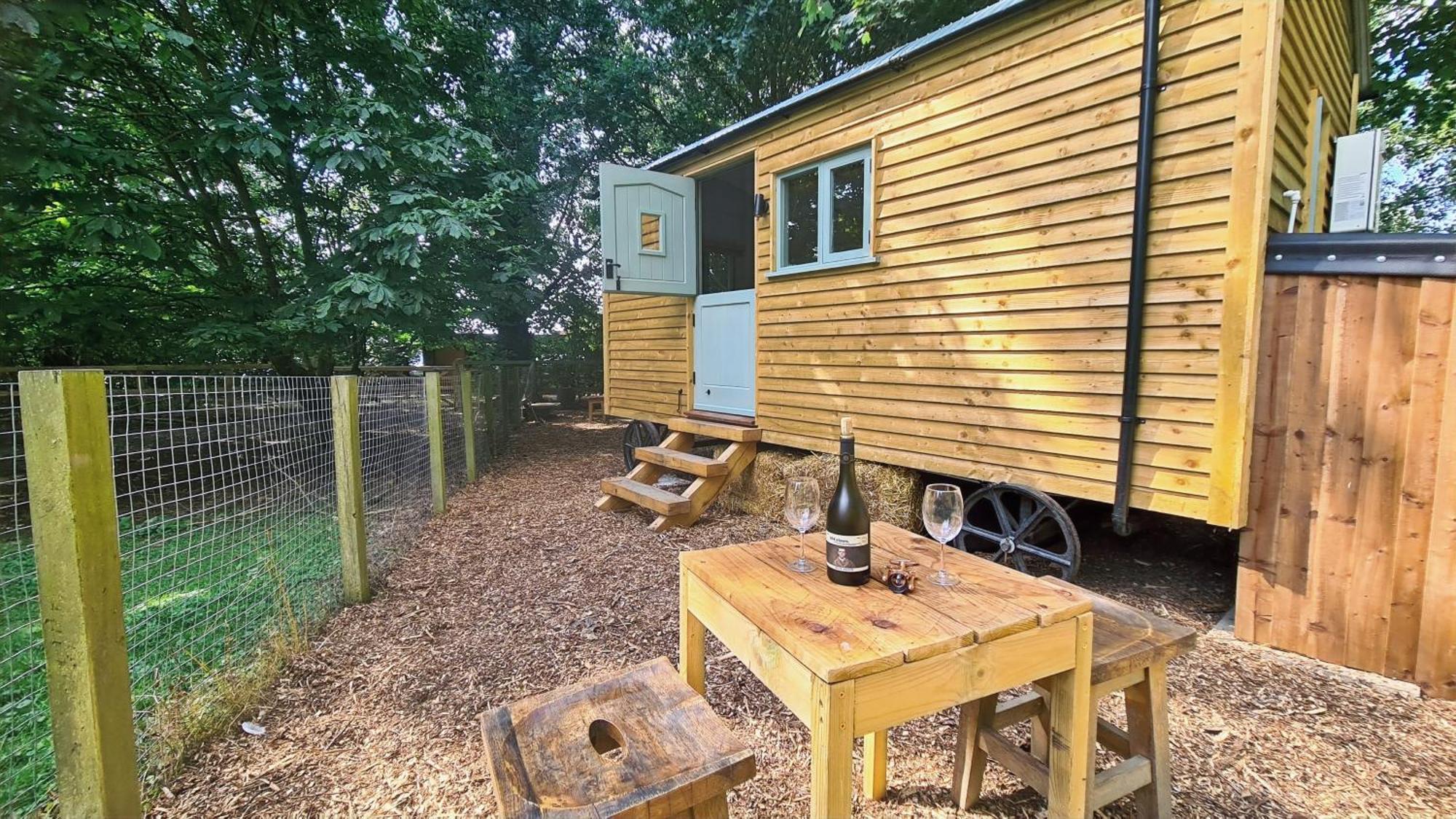 Hotel Horsley Hale Farm Glamping à Ely Extérieur photo
